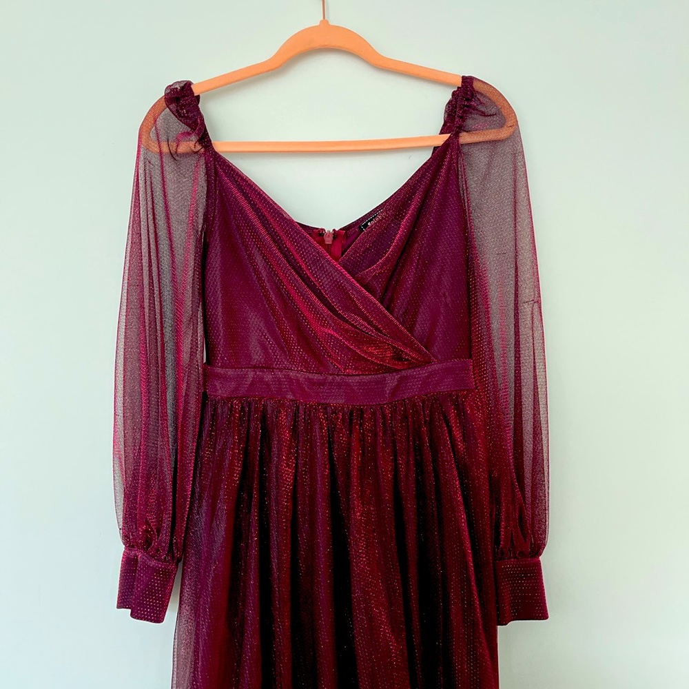 Soieblu burgundy shimmer evening gown. Size S.